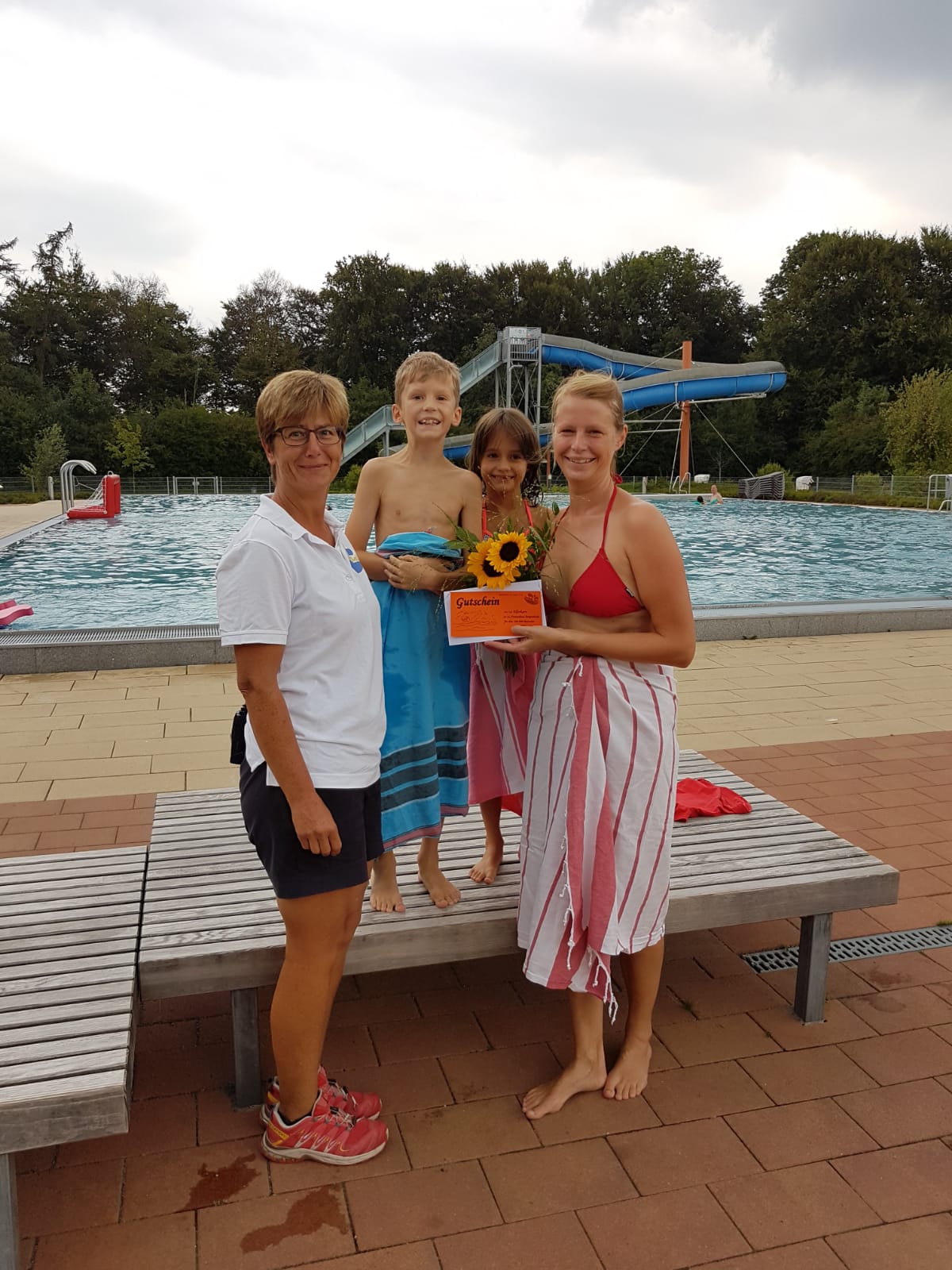 Freizeitbad Bargteheide begrüßt 100.000. Besucherin