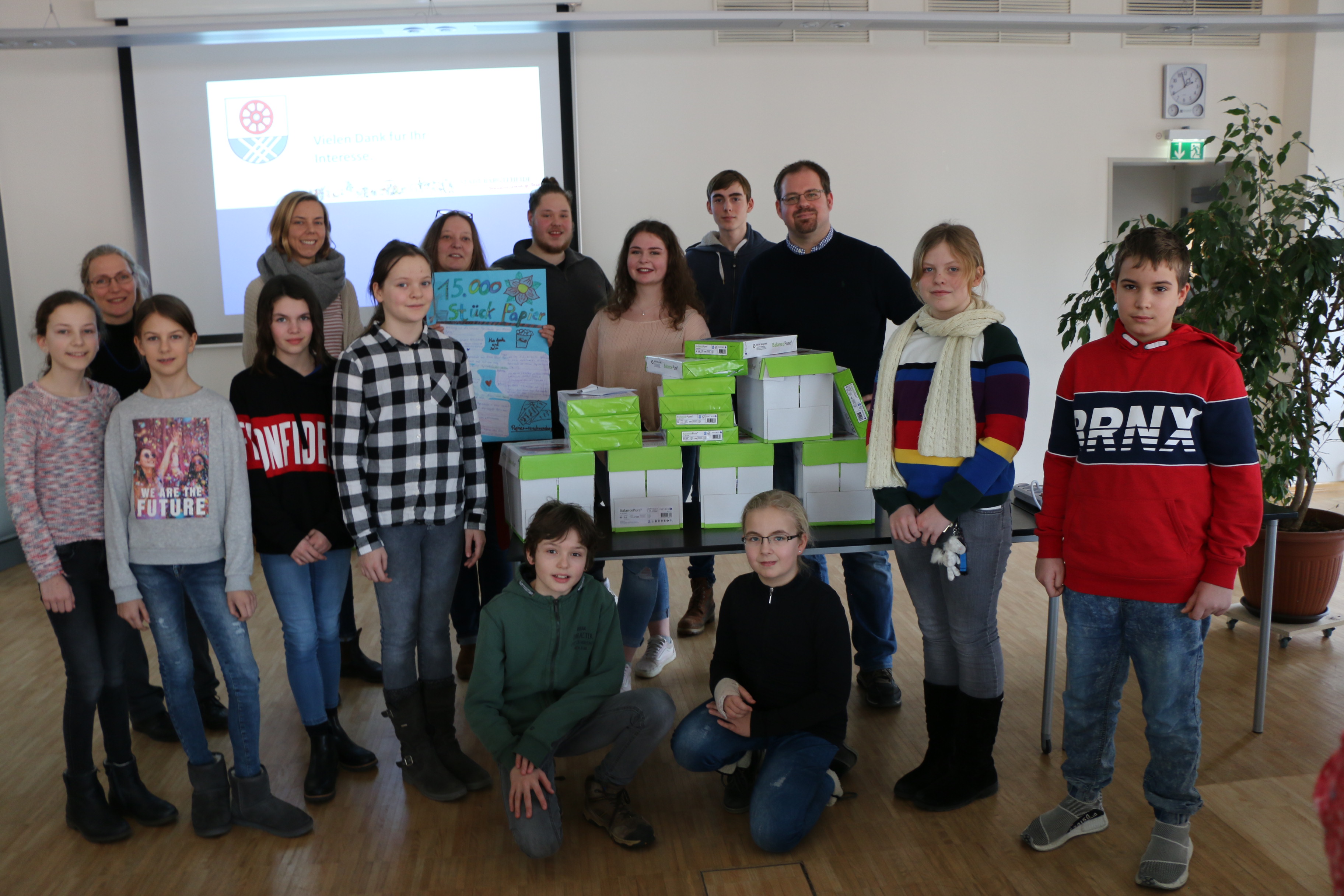 Schulen dämmen Papierflut ein