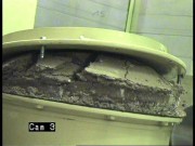 Deformiertes Fass im Kernkraftwerk Krümmel