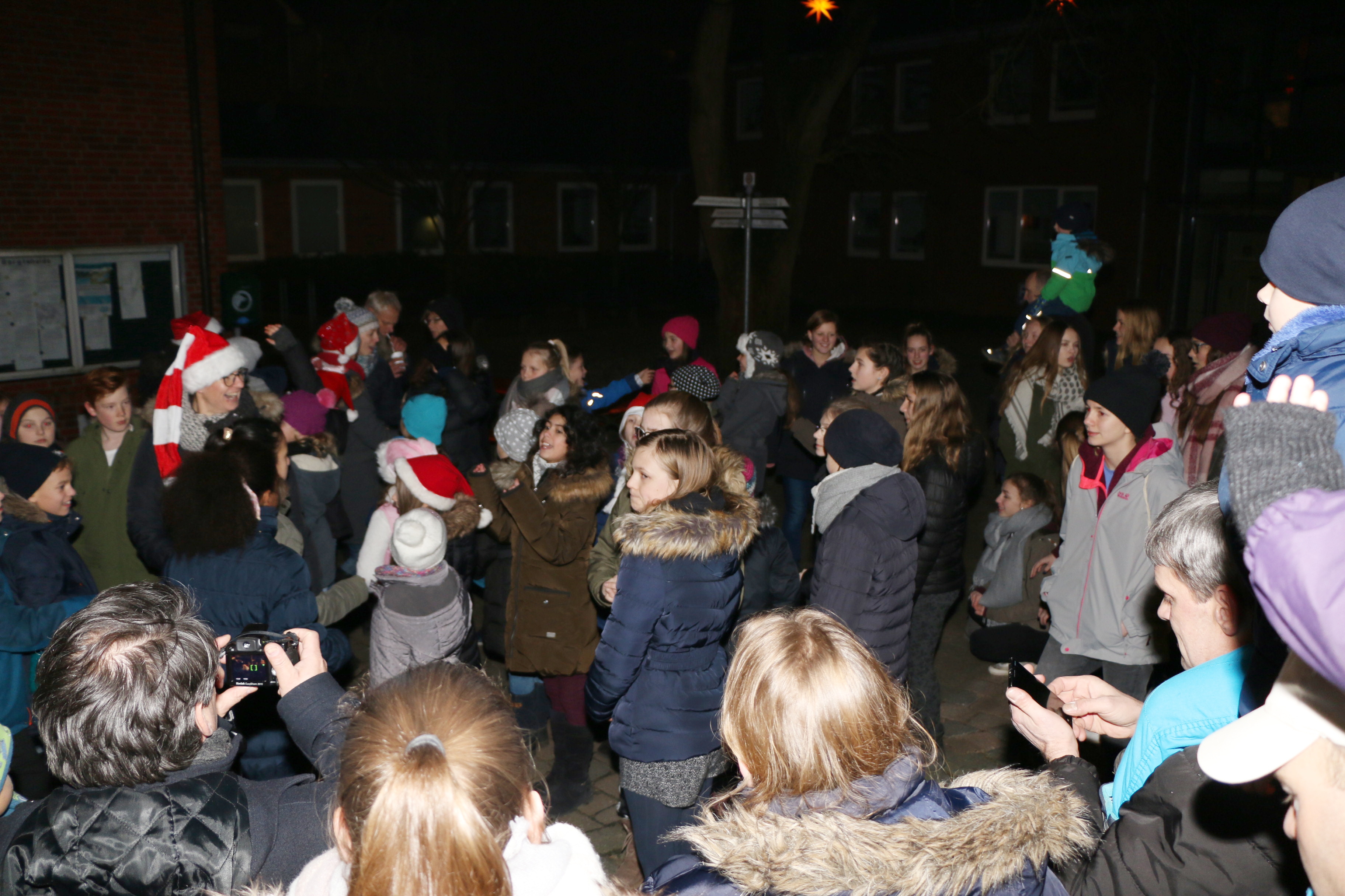 Flashmob auf dem Weihnachtsmarkt