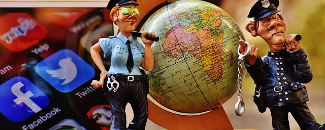 social-media-1846777_640