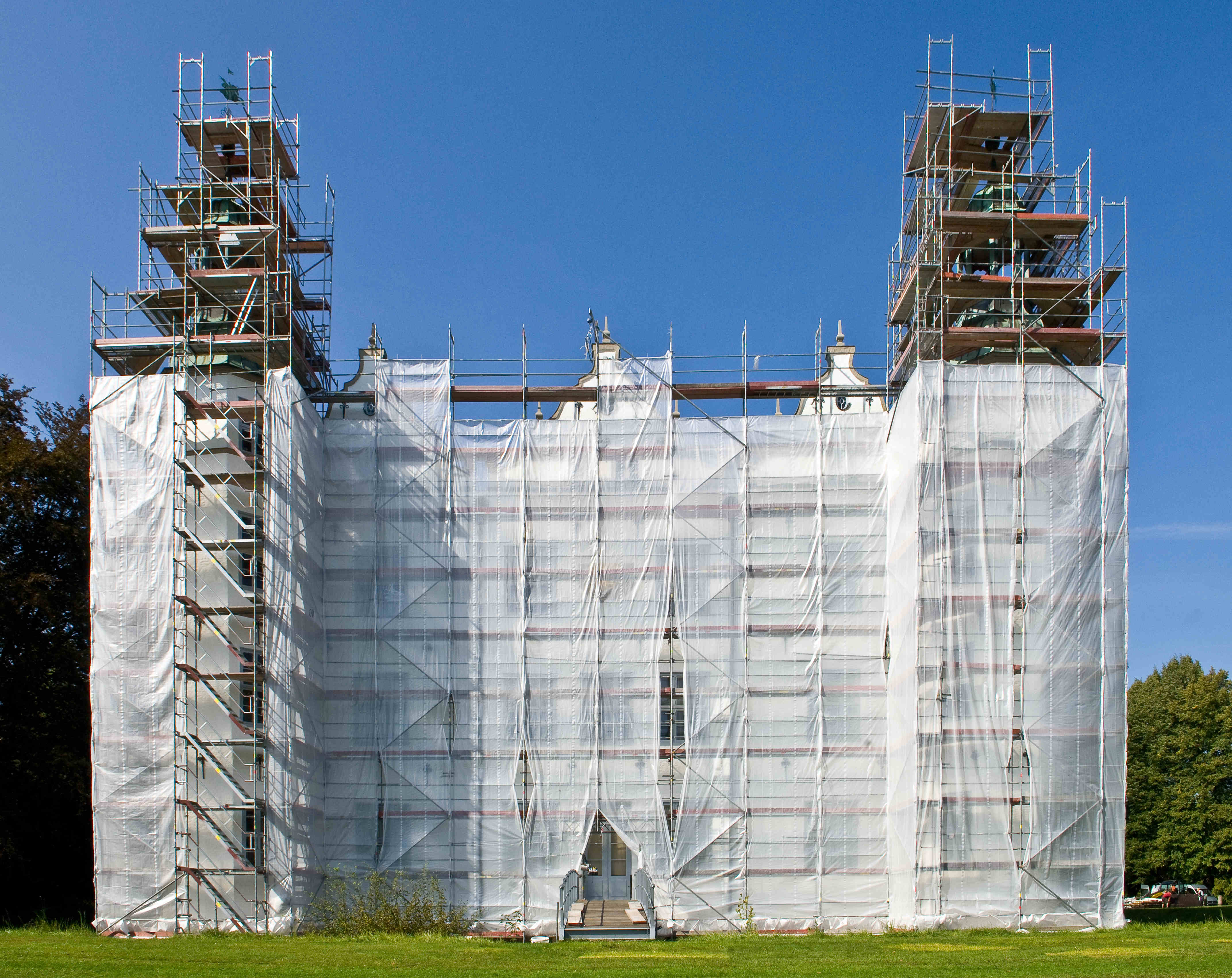Schloss Ahrensburg von der Vergangenheit bis heute