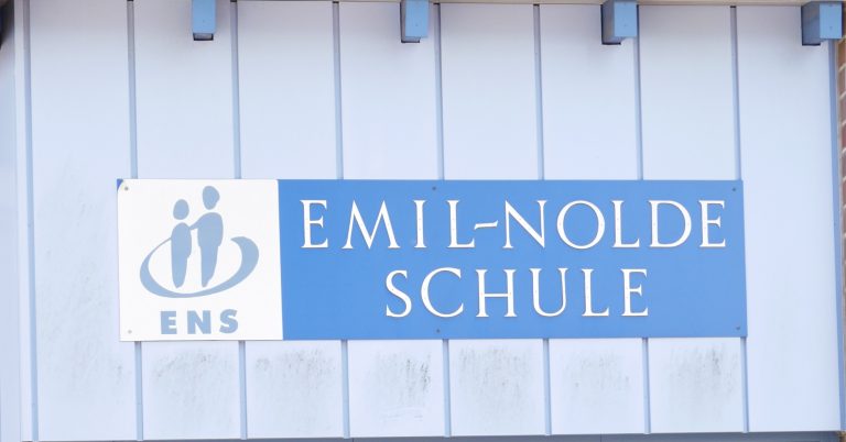 Die Emil-Nolde-Schule glänzt bei internationalem Informatikwettbewerb