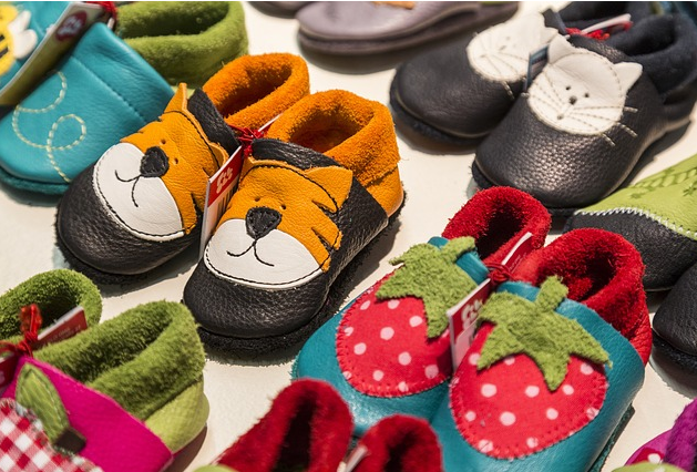Kinderkleidermarkt Pixabay jpg.