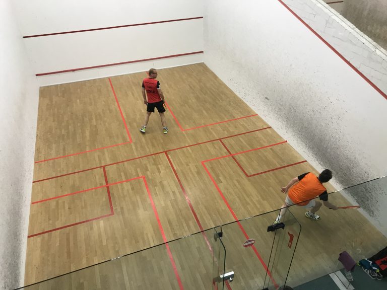 Wiederaufnahme des Trainingsbetriebs Squash in Bargteheide