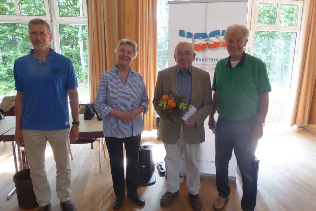 JHV 2021 v.l. Ralph Otto, Monika Deyke, Joachim Wergin , 1. Vorsitzender Helmuth Peets Foto Klaus Griese